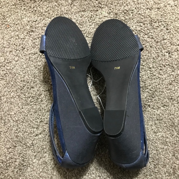 New York Transit Sandals - 7 1/2M - NWT - Picture 7 of 7